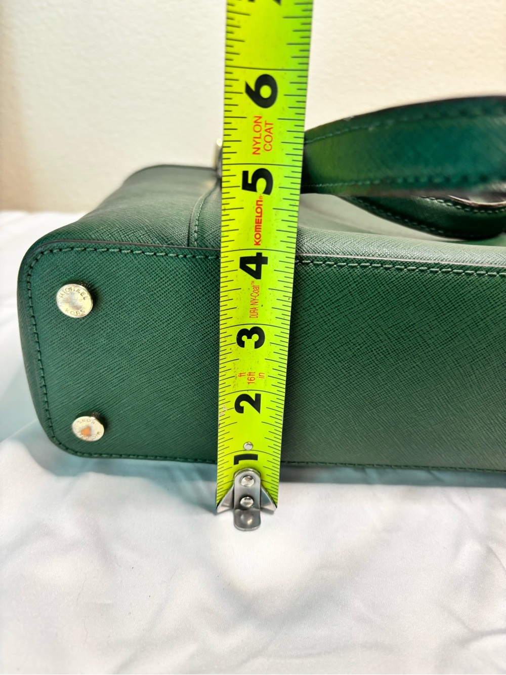 Michael Kors Emerald Jet Set Multifunction Saffiano Leather Tote - Picture 15 of 16